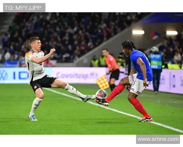 孔德欧冠赛场闪耀破门助力球队晋级引发热议 孔德欧冠赛场闪耀破门助力球队晋级引发热议