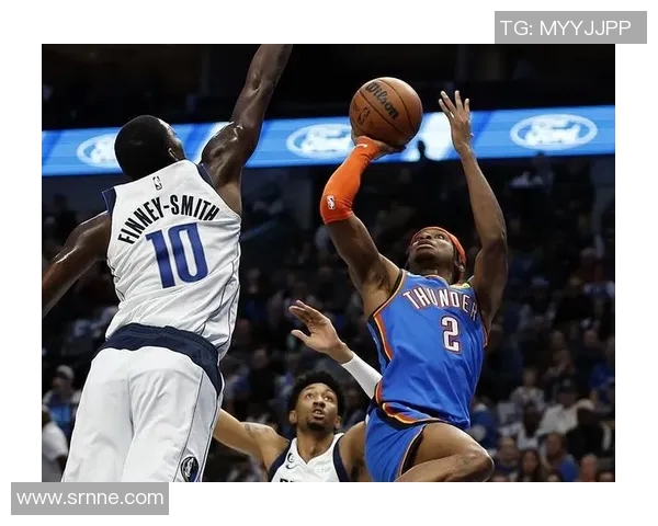 亚历山大得分的传奇之路与篮球历史的深远影响分析 亚历山大得分的传奇之路与篮球历史的深远影响分析